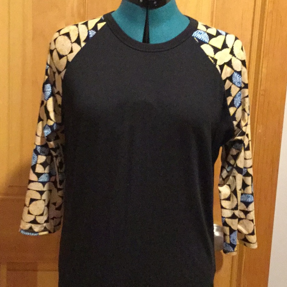 EUC Lularoe Randy Size Medium. 💕